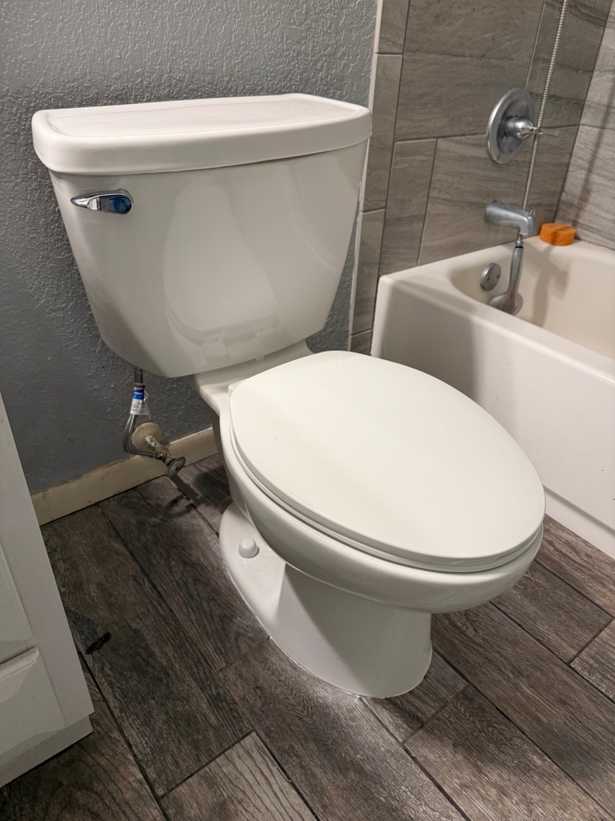 Bathroom toilet